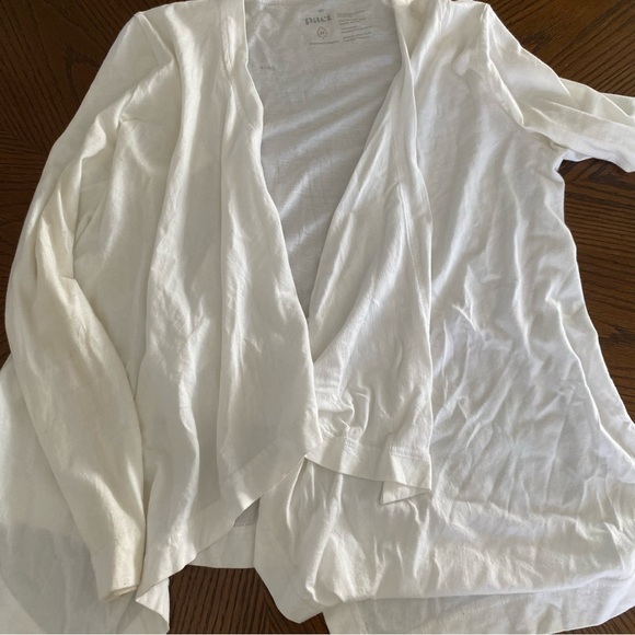 𝅺pact White Asymmetrical Organic Cotton cardigan XS - Picture 6 of 8